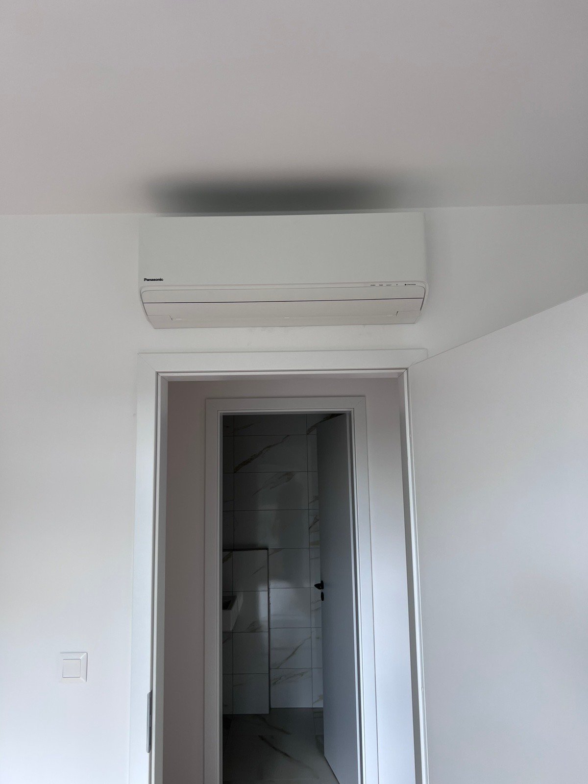 Klimatizace — instalace nástěnné jednotky